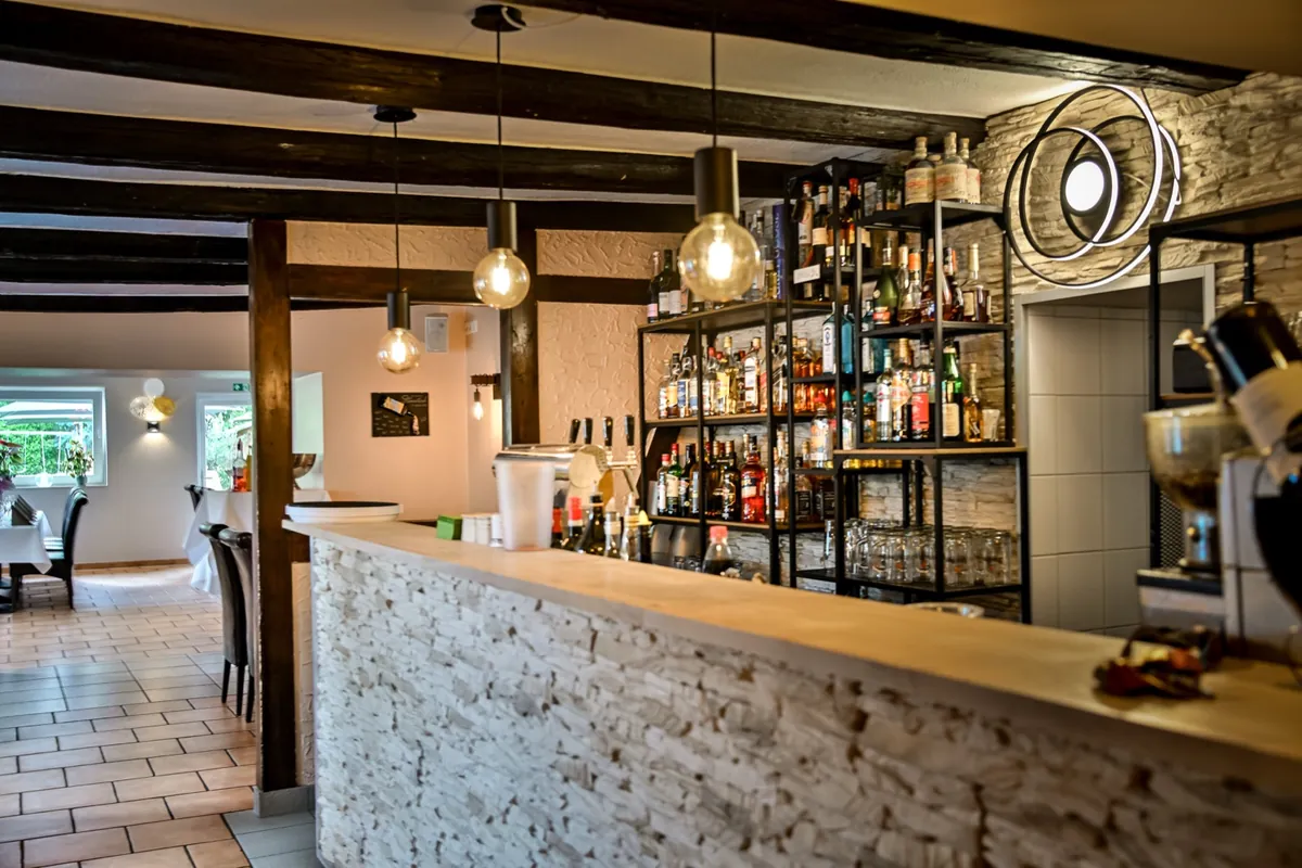 Gut sortierte Bar im MH Hotel Salzgitter